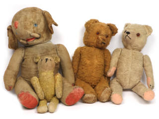 Lot 102 - DIVERS (4)