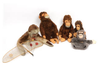 Lot 105 - DIVERS (6)