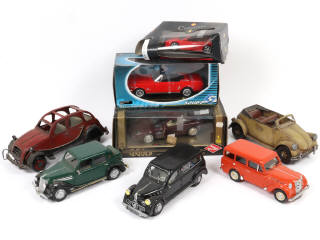 Lot 50 - DIVERS (8)