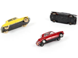 Lot 300 - DINKY TOYS (FRANCE) (3)