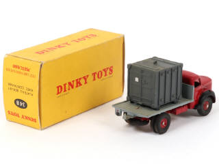 Lot 292 - DINKY TOYS (FRANCE) (1)