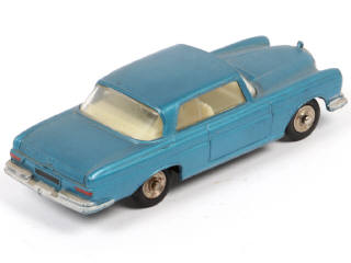 Lot 279 - DINKY TOYS (FRANCE) (1)