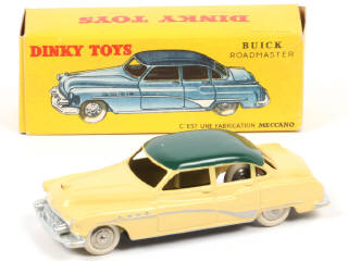 Lot 287 - DINKY TOYS (FRANCE) (1)