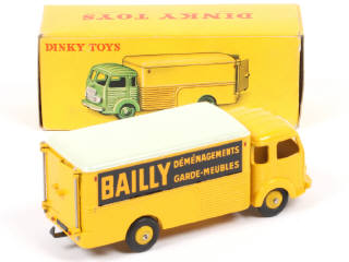 Lot 289 - DINKY TOYS (FRANCE) (1)