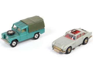 Lot 160 - CORGI TOYS (GB) (2)