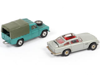 Lot 160 - CORGI TOYS (GB) (2)