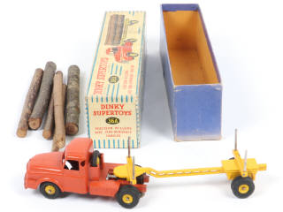 Lot 293 - DINKY TOYS (FRANCE) (1)