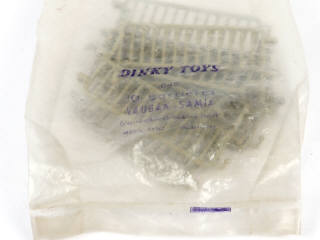 Lot 199 - DINKY TOYS (FRANCE) (1)