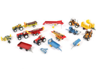 Lot 315 - DIVERS (17)