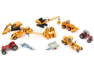 Lot 306 - DIVERS (10)