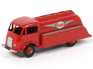 Lot 208 - DINKY TOYS (FRANCE) (1)