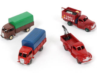 Lot 259 - DINKY TOYS (FRANCE) (4)