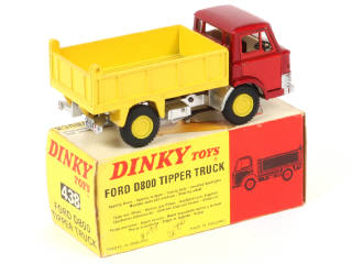 Lot 138 - DINKY TOYS (GB) (1)