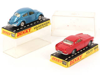 Lot 169 - DINKY TOYS (GB) (2)