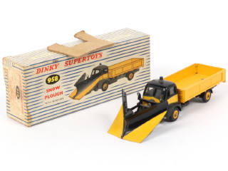 Lot 157 - DINKY TOYS (GB) (1)