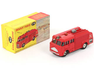 Lot 132 - DINKY TOYS (GB) (1)
