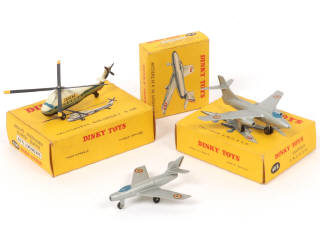 Lot 251 - DINKY TOYS (FRANCE) (3)