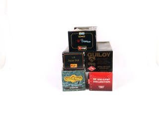 Lot 304 - DIVERS (5)