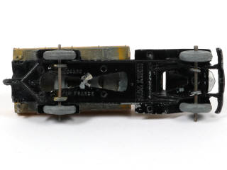 Lot 203 - DINKY TOYS (FRANCE) (1)