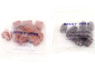 Lot 222 - DINKY TOYS (FRANCE) (2)