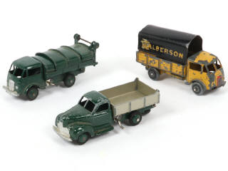 Lot 253 - DINKY TOYS (FRANCE) (3)