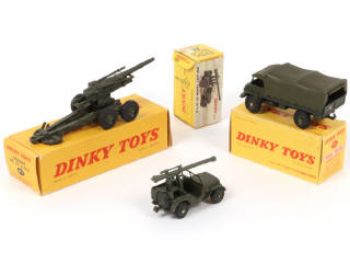 Lot 257 - DINKY TOYS (FRANCE) (3)