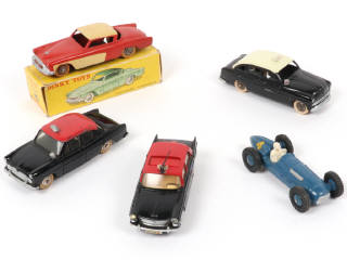 Lot 247 - DINKY TOYS (FRANCE) (5)