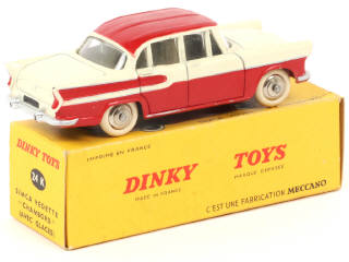 Lot 135 - DINKY TOYS (FRANCE) (1)