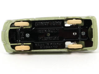 Lot 184 - DINKY TOYS (FRANCE) (1)