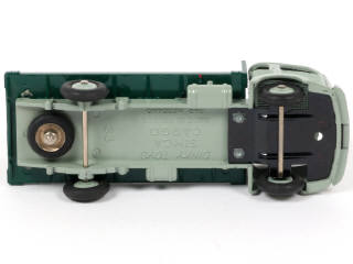 Lot 162 - DINKY TOYS (FRANCE) (1)