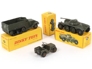Lot 262 - DINKY TOYS (FRANCE) (3)