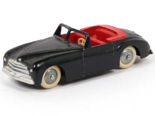 Lot 141 - DINKY TOYS (FRANCE) (1)