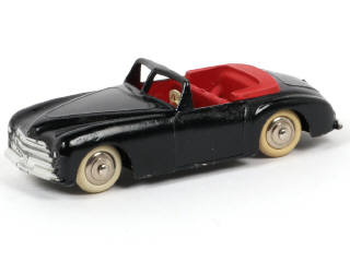 Lot 140 - DINKY TOYS (FRANCE) (1)