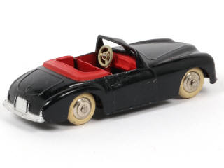 Lot 140 - DINKY TOYS (FRANCE) (1)