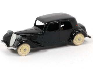 Lot 138 - DINKY TOYS (FRANCE) (1)
