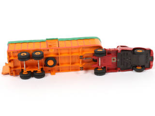 Lot 163 - DINKY TOYS (FRANCE) (1)