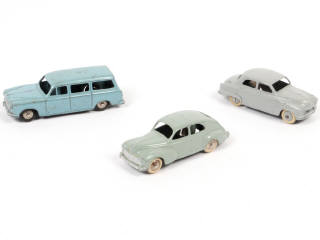 Lot 239 - DINKY TOYS (FRANCE) (3)