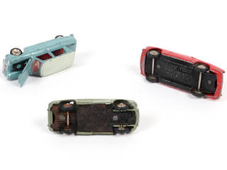 Lot 245 - DINKY TOYS (FRANCE) (3)