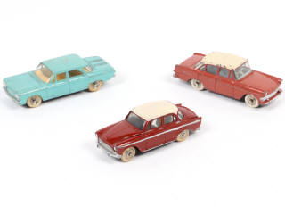 Lot 241 - DINKY TOYS (FRANCE) (3)