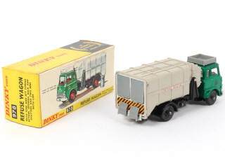 Lot 76 - DINKY TOYS (GB) (1)