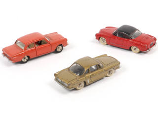 Lot 237 - DINKY TOYS (FRANCE) (3)