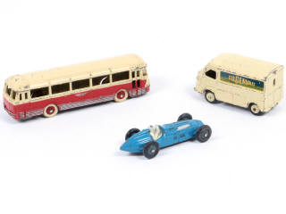 Lot 263 - DINKY TOYS (FRANCE) (3)