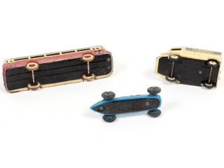 Lot 263 - DINKY TOYS (FRANCE) (3)