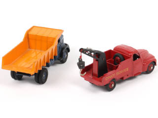 Lot 250 - DINKY TOYS (FRANCE) (2)