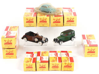 Lot 136 - EDITIONS HACHETTE (FRANCE) (12)