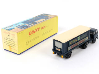Lot 441 - DINKY TOYS (FRANCE) (1)