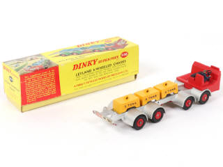 Lot 485 - DINKY TOYS (GB) (1)