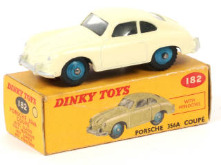 Lot 472 - DINKY TOYS (GB) (1)