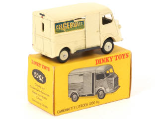 Lot 398 - DINKY TOYS (FRANCE) (1)