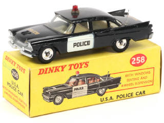 Lot 479 - DINKY TOYS (GB) (1)